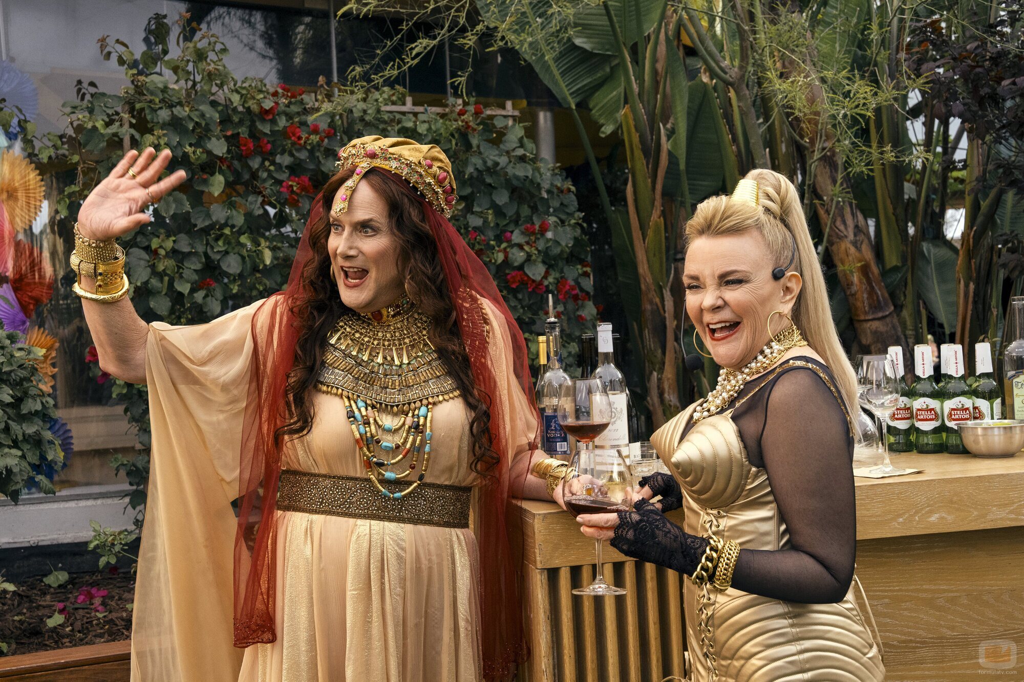 Stephanie Faracy y Michael Hitchcock en 'Todo es posible' de 'Nadie quiere esto'