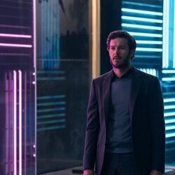 Adam Brody en la temporada 2 y el capítulo 10 de 'Nadie quiere esto'