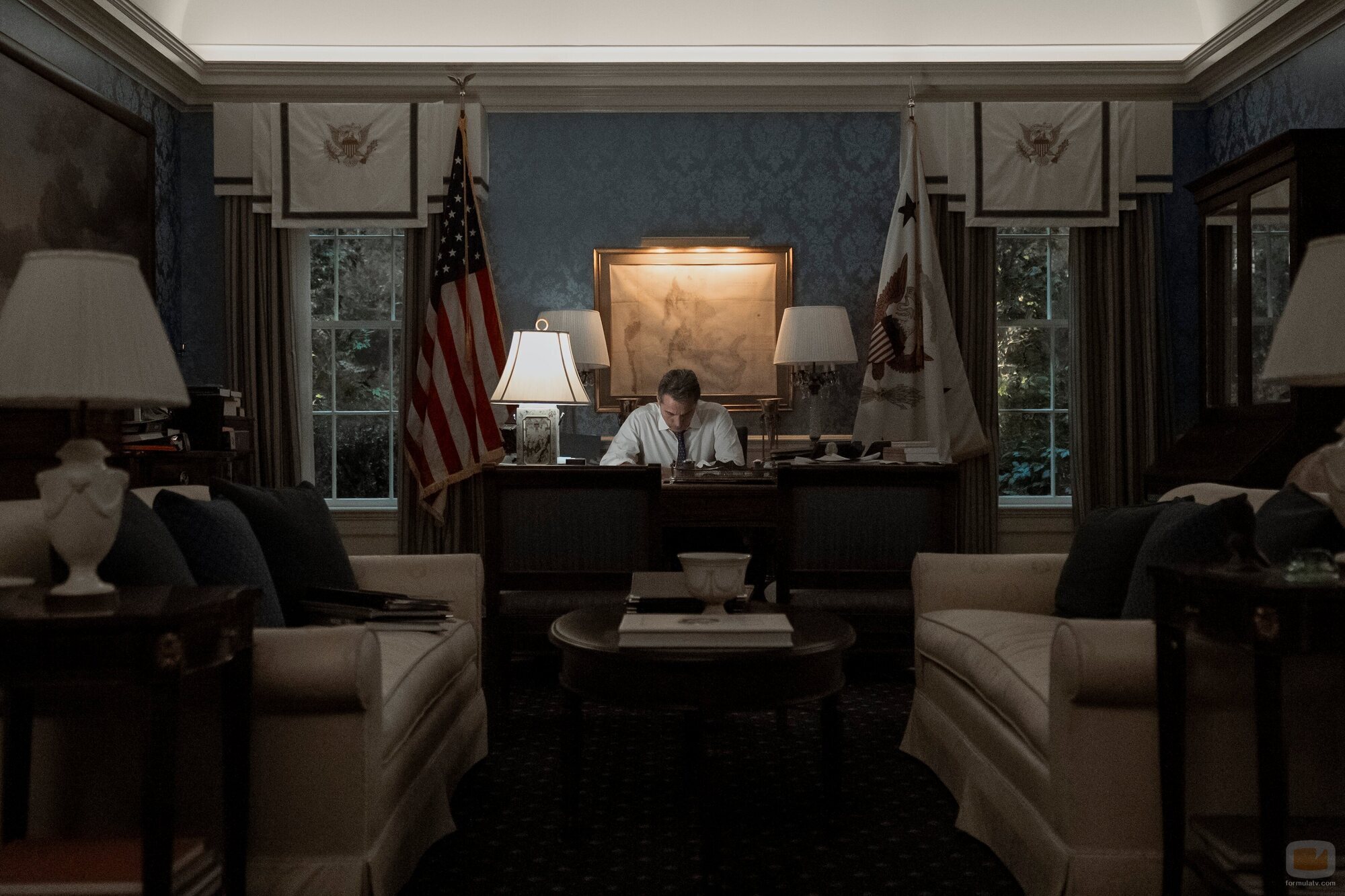 Rufus Sewell en la temporada 3 y el capítulo 04 de 'La diplomática'