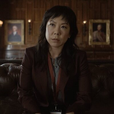 Ali Ahn en Capítulo 4 titulado 'Arden' de 'La diplomática'