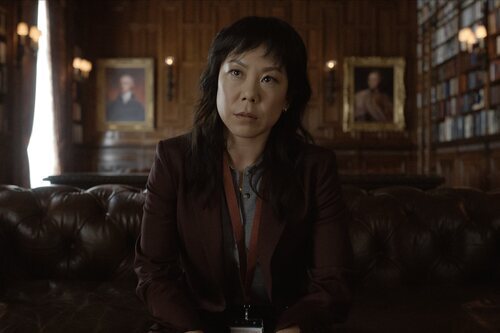 Ali Ahn en Capítulo 4 titulado 'Arden' de 'La diplomática'