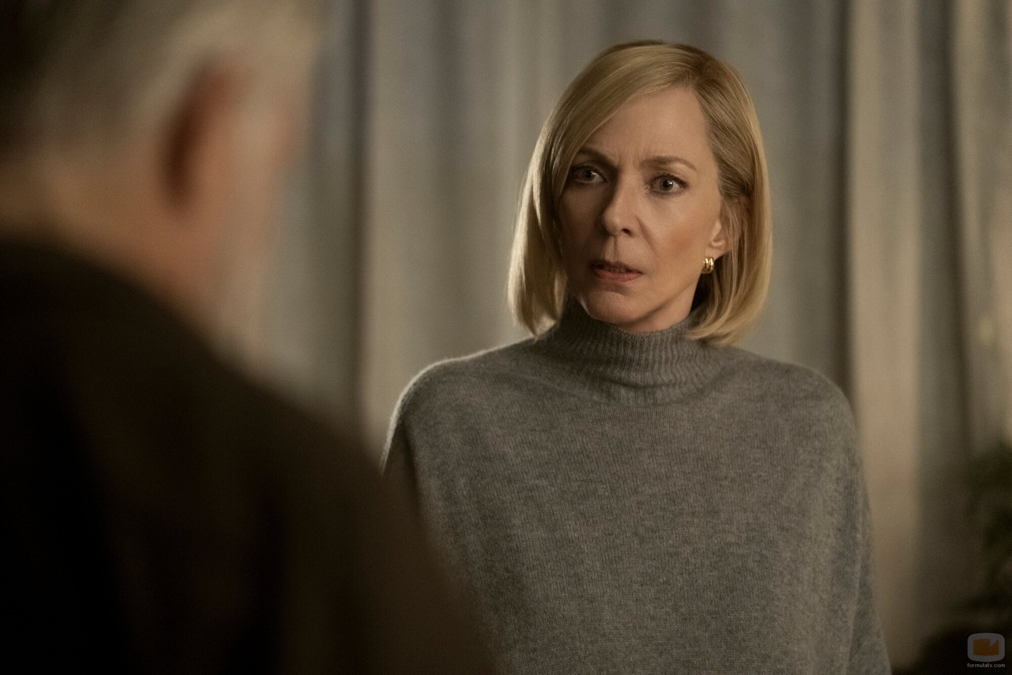 Allison Janney en la temporada 3 y el capítulo 06 de 'La diplomática'