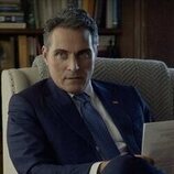 Rufus Sewell en 3x06 'Amagansett' de 'La diplomática'