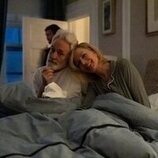 Bradley Whitford y Allison Janney en 3x06 titulado 'Amagansett' de 'La diplomática'