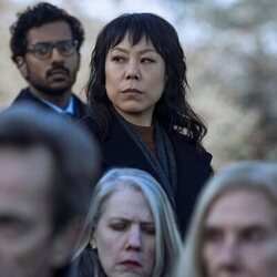 Ali Ahn en el 3x06 de 'The Diplomat'