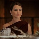 Escena de Keri Russell en 3x08 titulado 'La mujer de Schrodinger' de 'La diplomática'