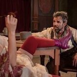 Ana Arias y Raúl Peña en 16x05 'Una ciudad sin ley, un mormón mojón y un saloon a doble altura' de 'La que se avecina'