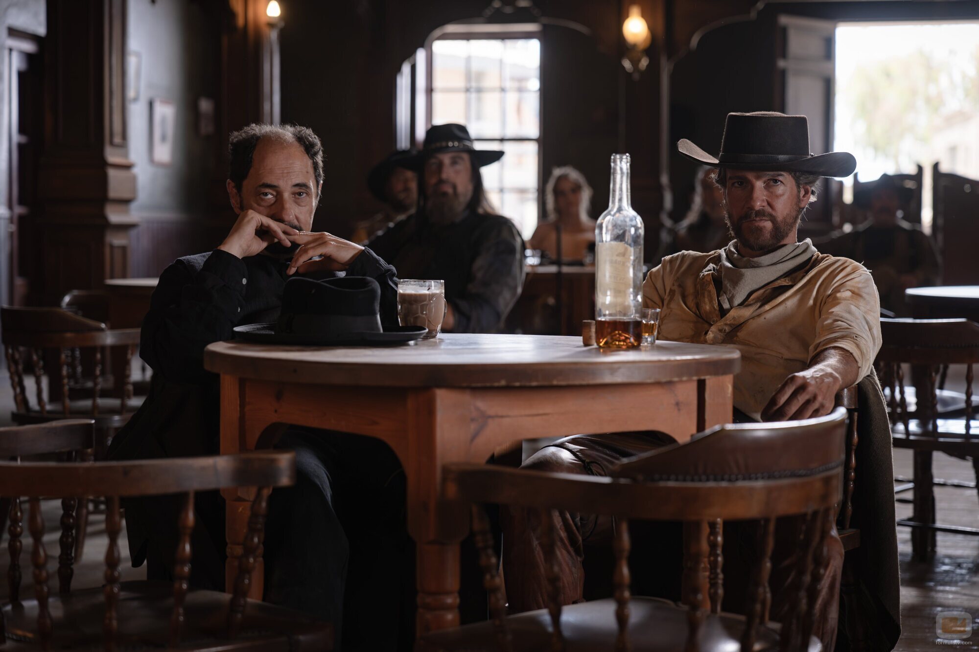 Félix Gómez y Jordi Sánchez en el 16x05 de 'La que se avecina'