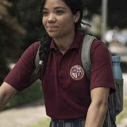 Silvia Dionicio en 1x06 'Más allá del bien y del mal existe un río' de 'Task'