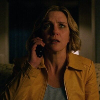 Rhea Seehorn en 1x01 'Somos nosotros' de 'Pluribus'
