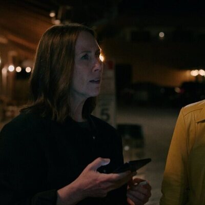 Rhea Seehorn y Miriam Shor en Capítulo 1 titulado 'Somos nosotros' de 'Pluribus'