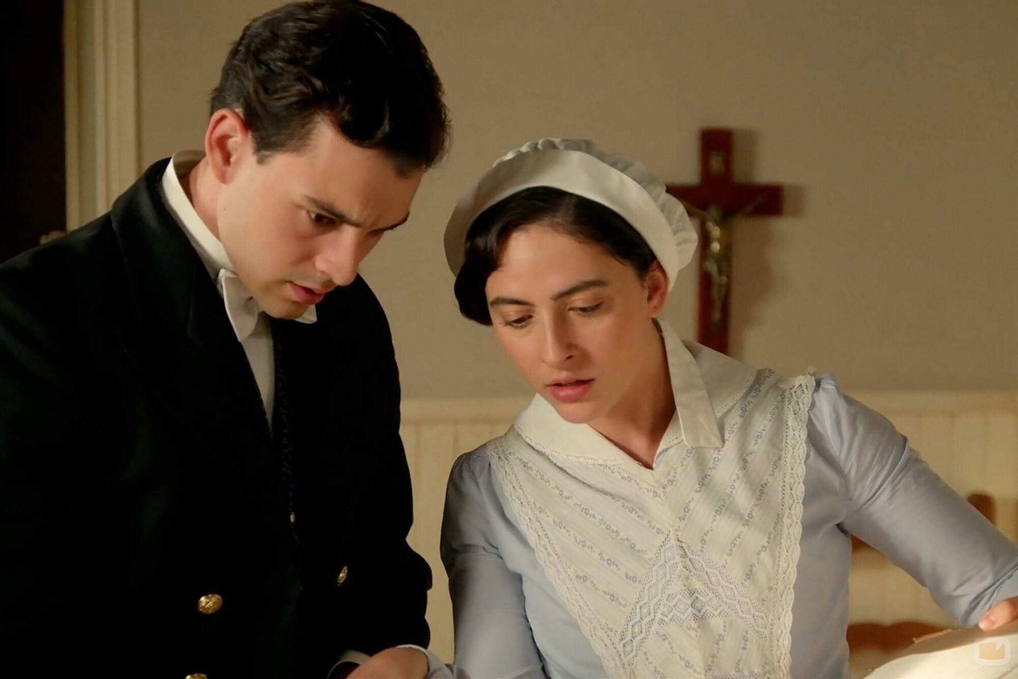 Marta Costa y Xavi Lock en el 4x222 de 'La Promesa'