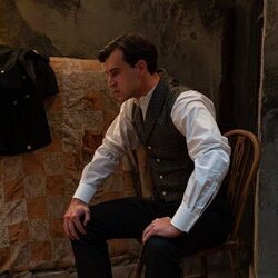 Xavi Lock en 4x233 'Miércoles 26 de noviembre de 2025' de 'La promesa'