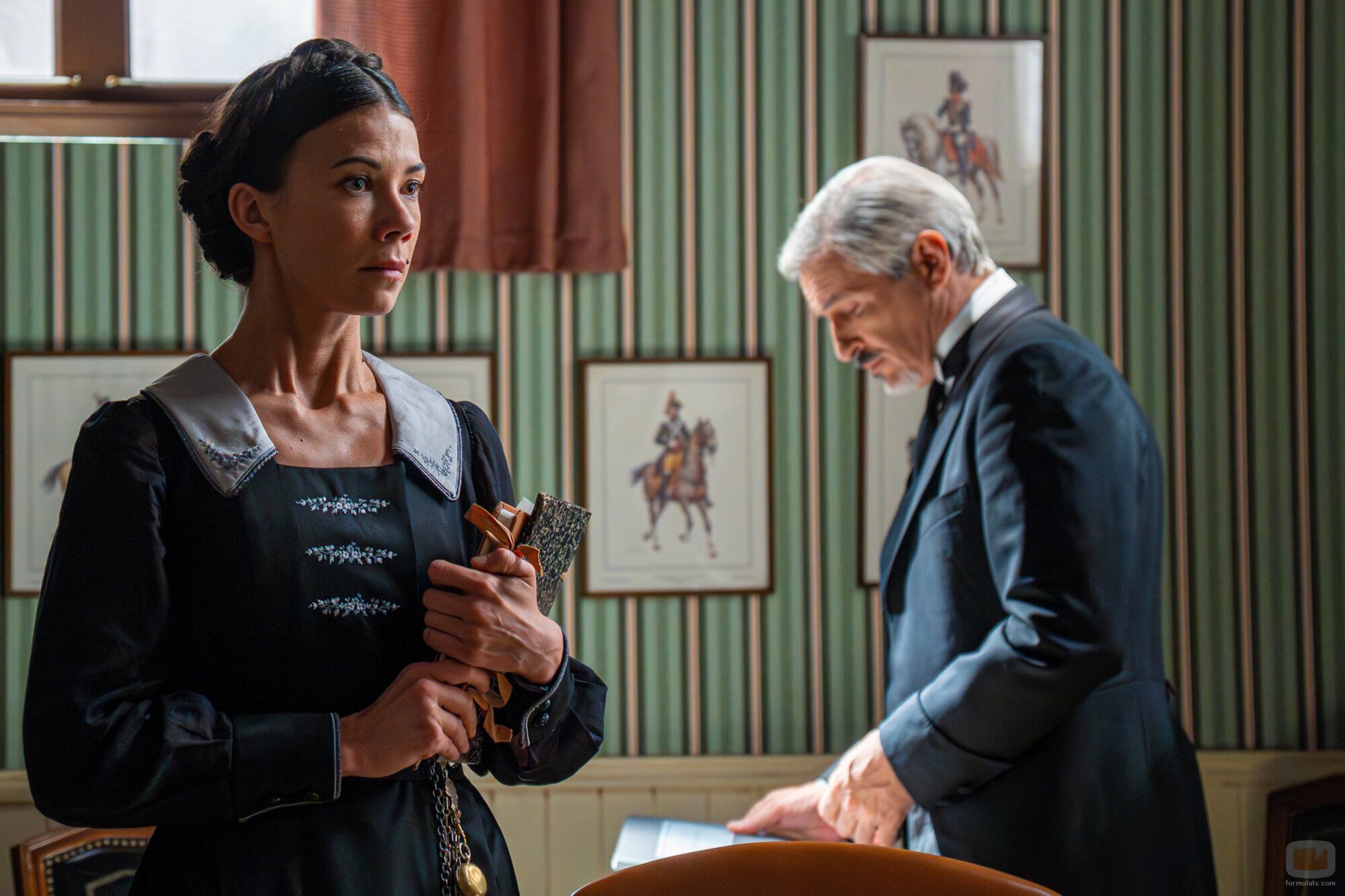 Andrea Del Río y Fernando Coronado en el 4x235 de 'La promesa'