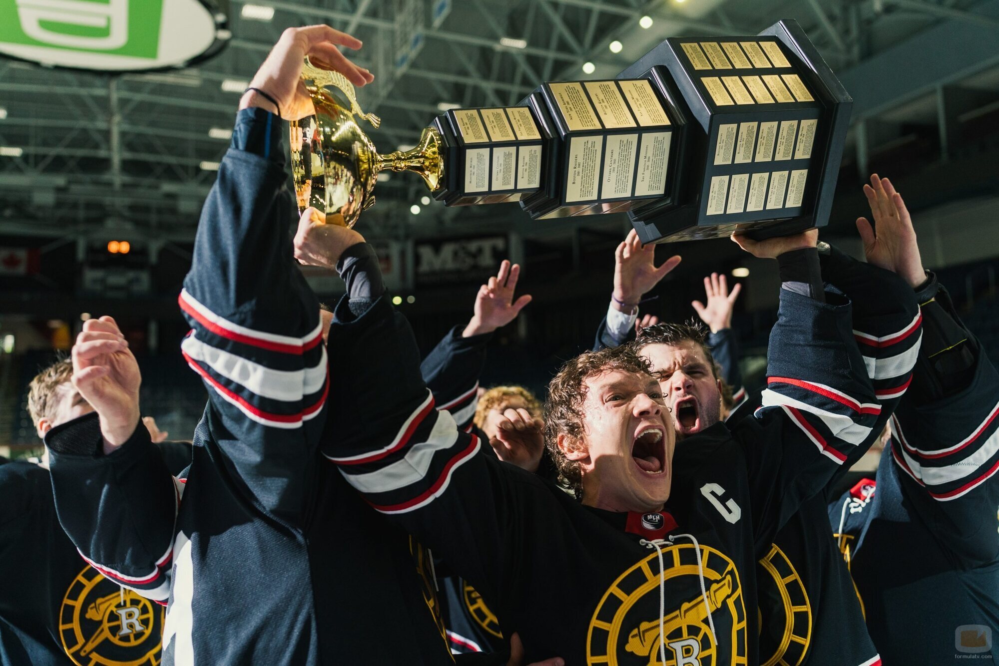 Connor Storrie en la temporada 1 y el capítulo 02 de 'Más que rivales'