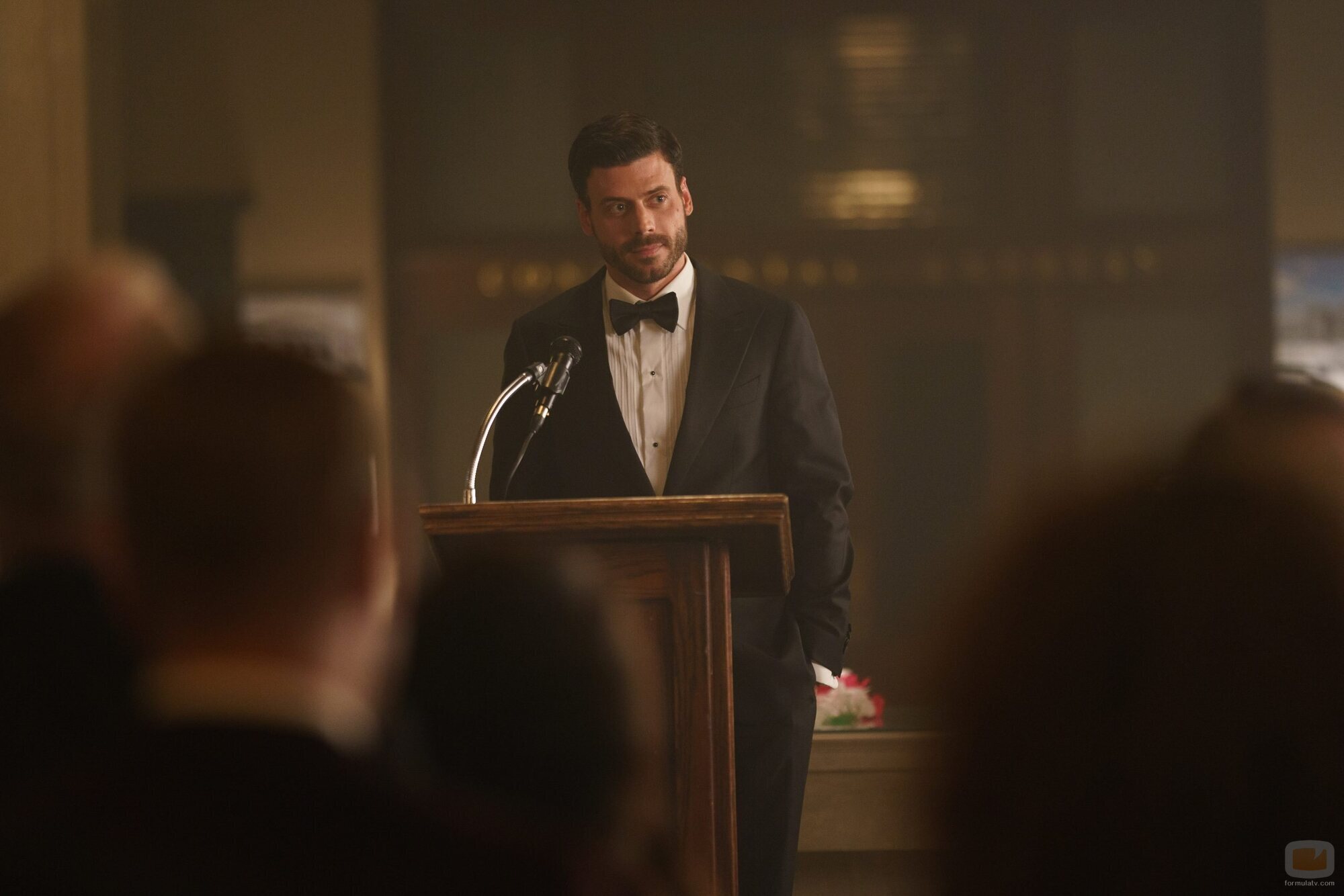 François Arnaud en 1x03 titulado 'Hunter' de 'Más que rivales'