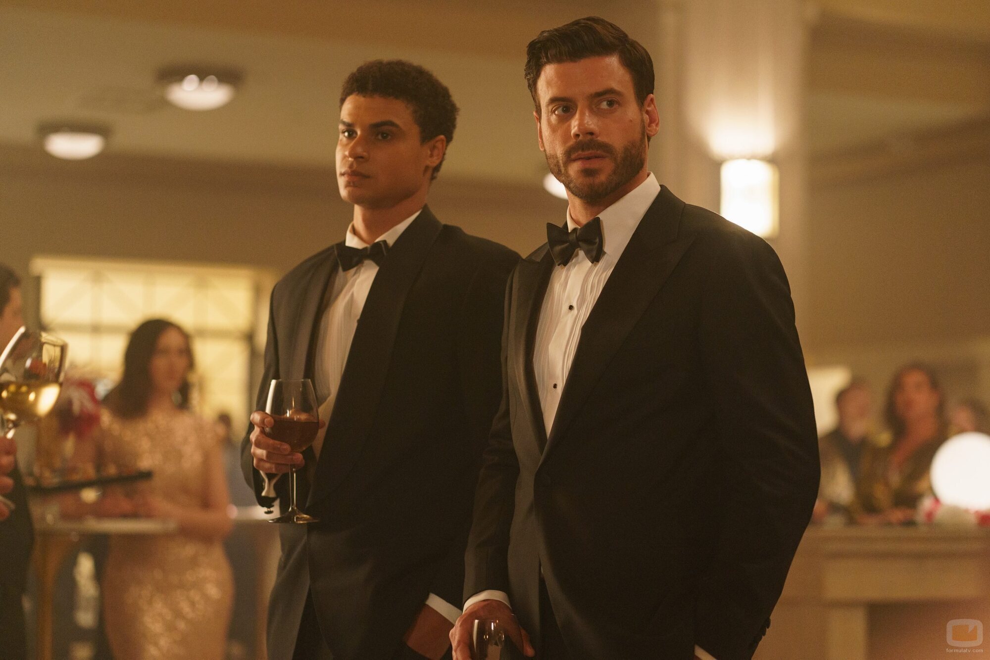 Kolton Stewart y François Arnaud en la temporada 1 y el capítulo 03 de 'Más que rivales'