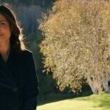 Karolina Wydra en 1x02 'Chica pirata' de 'Pluribus'