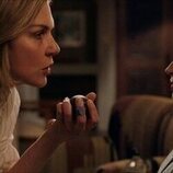 Karolina Wydra y Rhea Seehorn en 'Granada' de 'Pluribus'