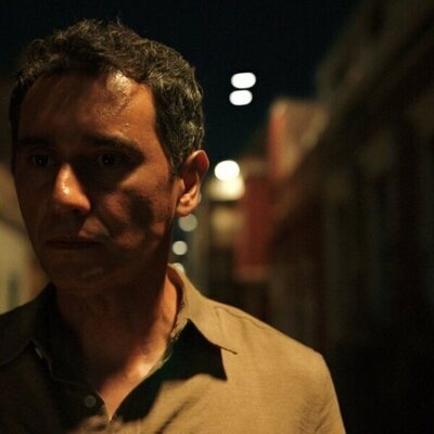 Carlos Manuel Vesga en la temporada 1 y el capítulo 06 de 'Pluribus'