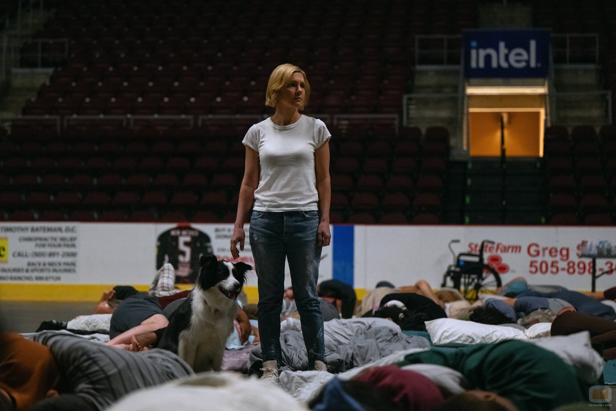 Rhea Seehorn en la temporada 1 y el capítulo 08 de 'Pluribus'