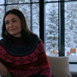 Karolina Wydra en el 1x09 de 'Pluribus'