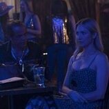 Foto de Brittany Snow en la temporada 1 y el capítulo 01 de 'Las esposas cazadoras'