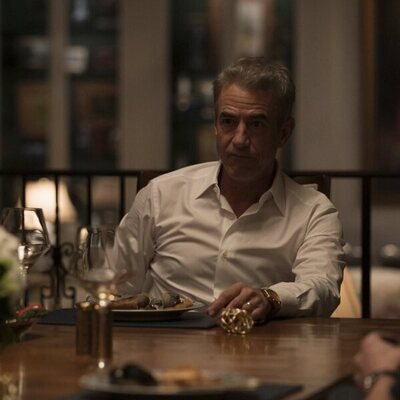 Dermot Mulroney en 'Relaciones' de 'The Hunting Wives'