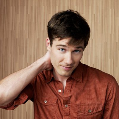 Luke Macfarlane, actor de la serie de ABC 'Cinco Hermanos'