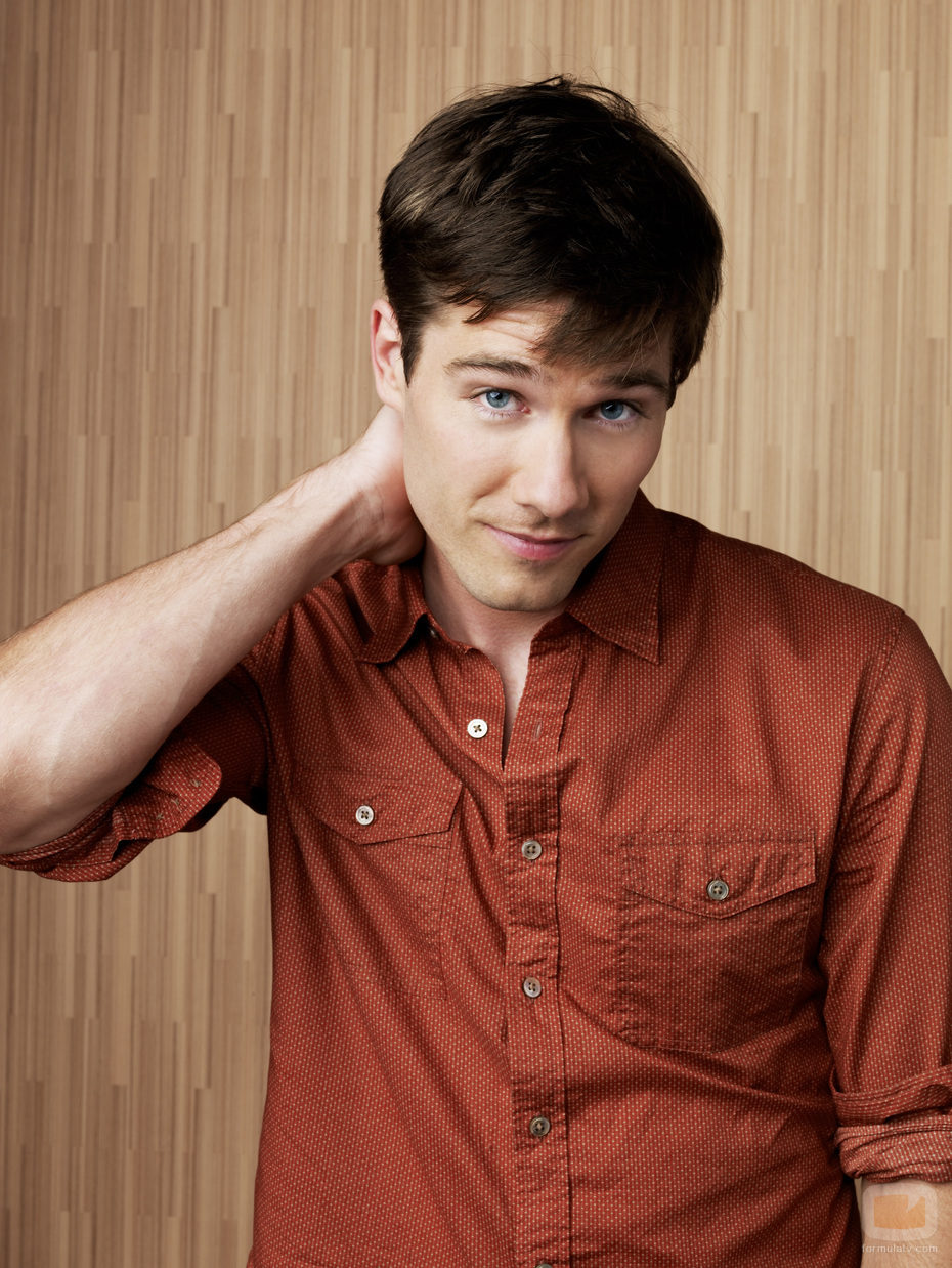 Luke Macfarlane, actor de la serie de ABC 'Cinco Hermanos'