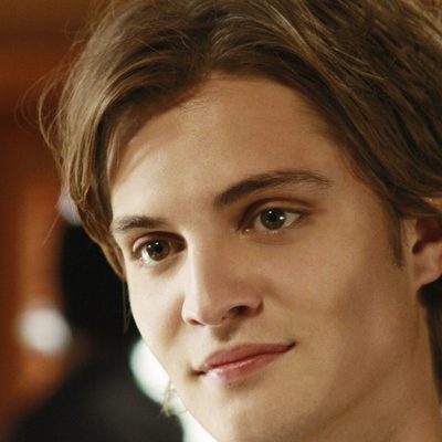 Primer plano de Luke Grimes