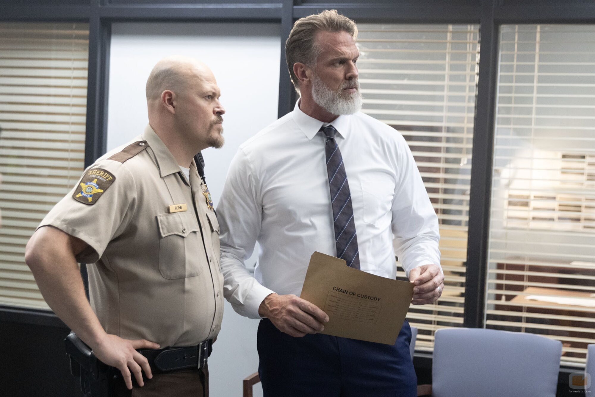 Branton Box en 'Día libre' de 'Las esposas cazadoras'