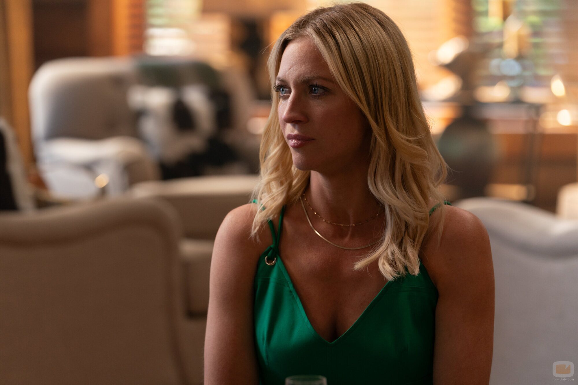 Brittany Snow en 1x04 titulado 'Día libre' de 'Las esposas cazadoras'