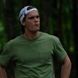 George Ferrier en la temporada 1 y el capítulo 06 de 'Las esposas cazadoras'