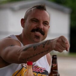 Temporada 1 y el capítulo 06 de 'Las esposas cazadoras'