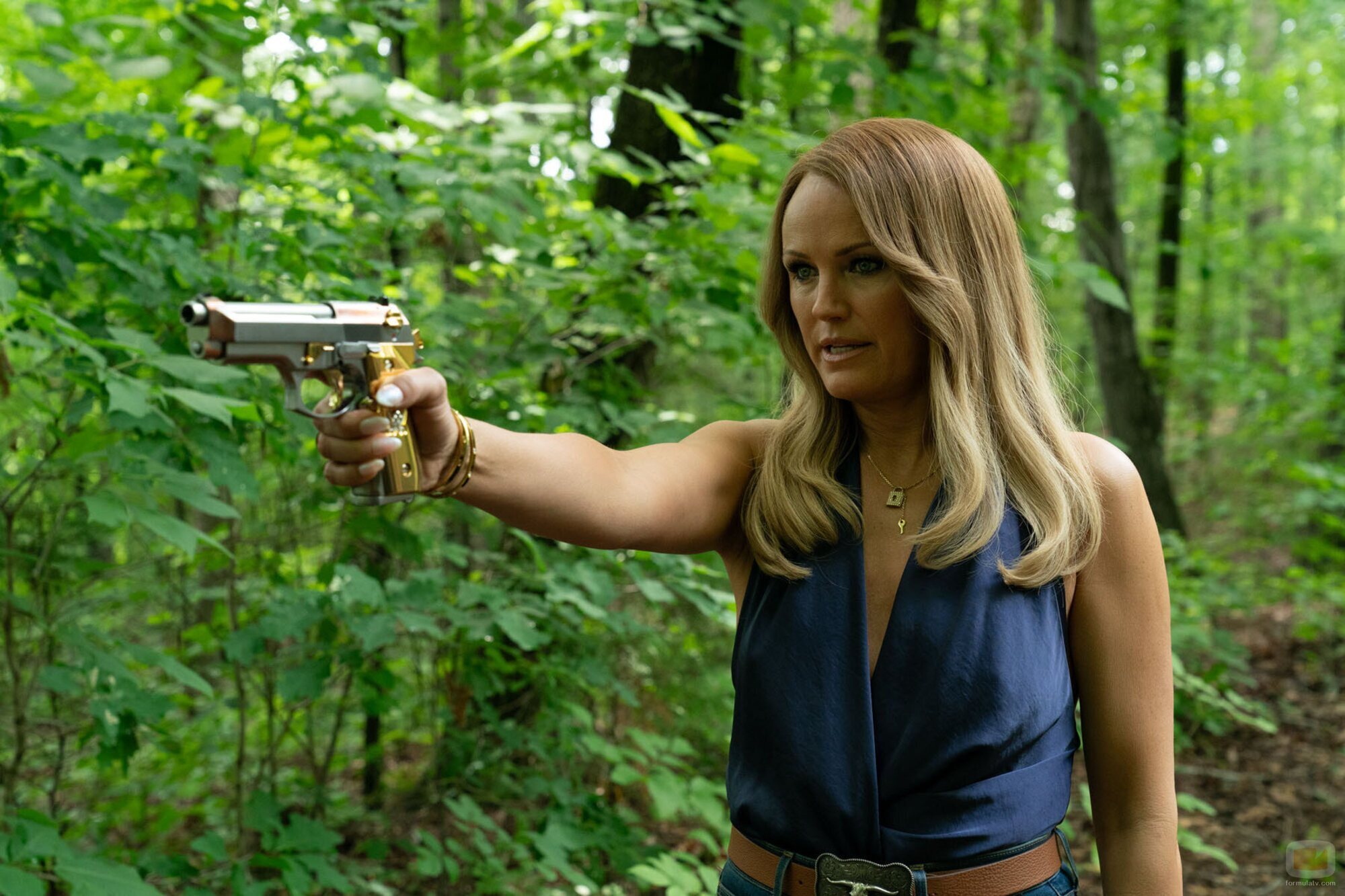 Malin Akerman en la temporada 1 y el capítulo 06 de 'Las esposas cazadoras'
