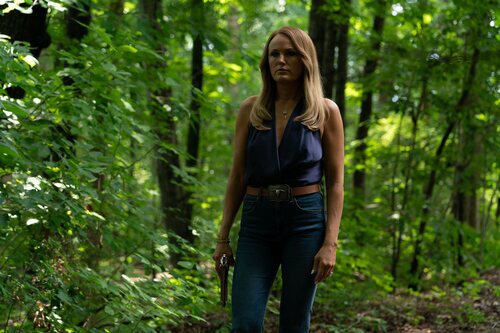 Malin Akerman en Capítulo 6 titulado 'En el corazón de Texas' de 'Las esposas cazadoras'