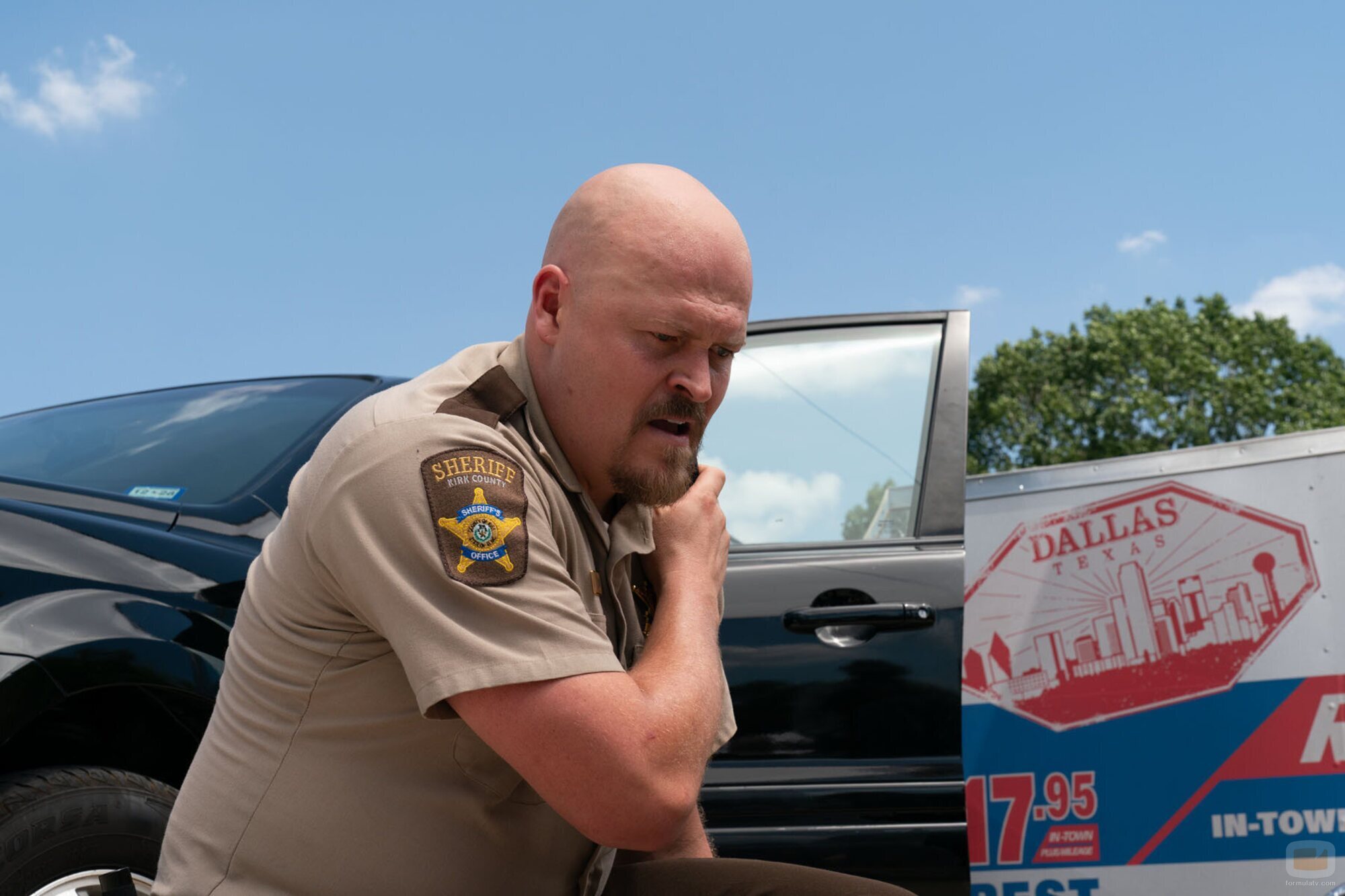 Hunter Emery en 'Estrella fugaz' de 'The Hunting Wives'