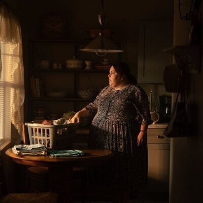 Still de Chrissy Metz en 'Estrella fugaz' de 'The Hunting Wives'