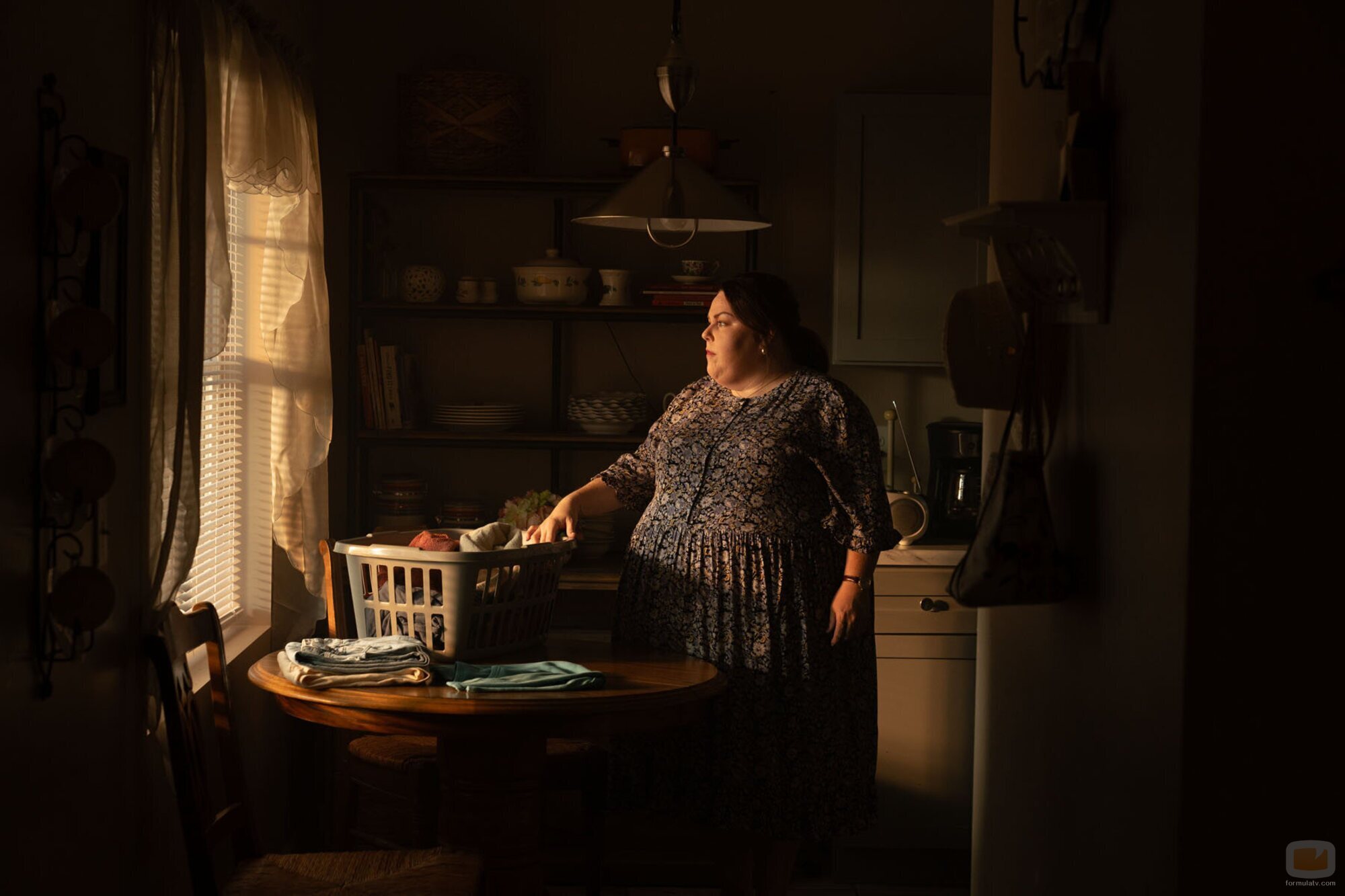 Still de Chrissy Metz en 'Estrella fugaz' de 'The Hunting Wives'