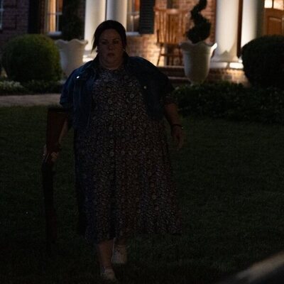 Chrissy Metz en Capítulo 7 titulado 'Estrella fugaz' de 'Las esposas cazadoras'