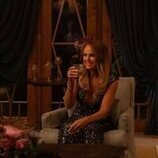 Malin Akerman en Capítulo 8 titulado 'La decisión de Sophie' de 'Las esposas cazadoras'