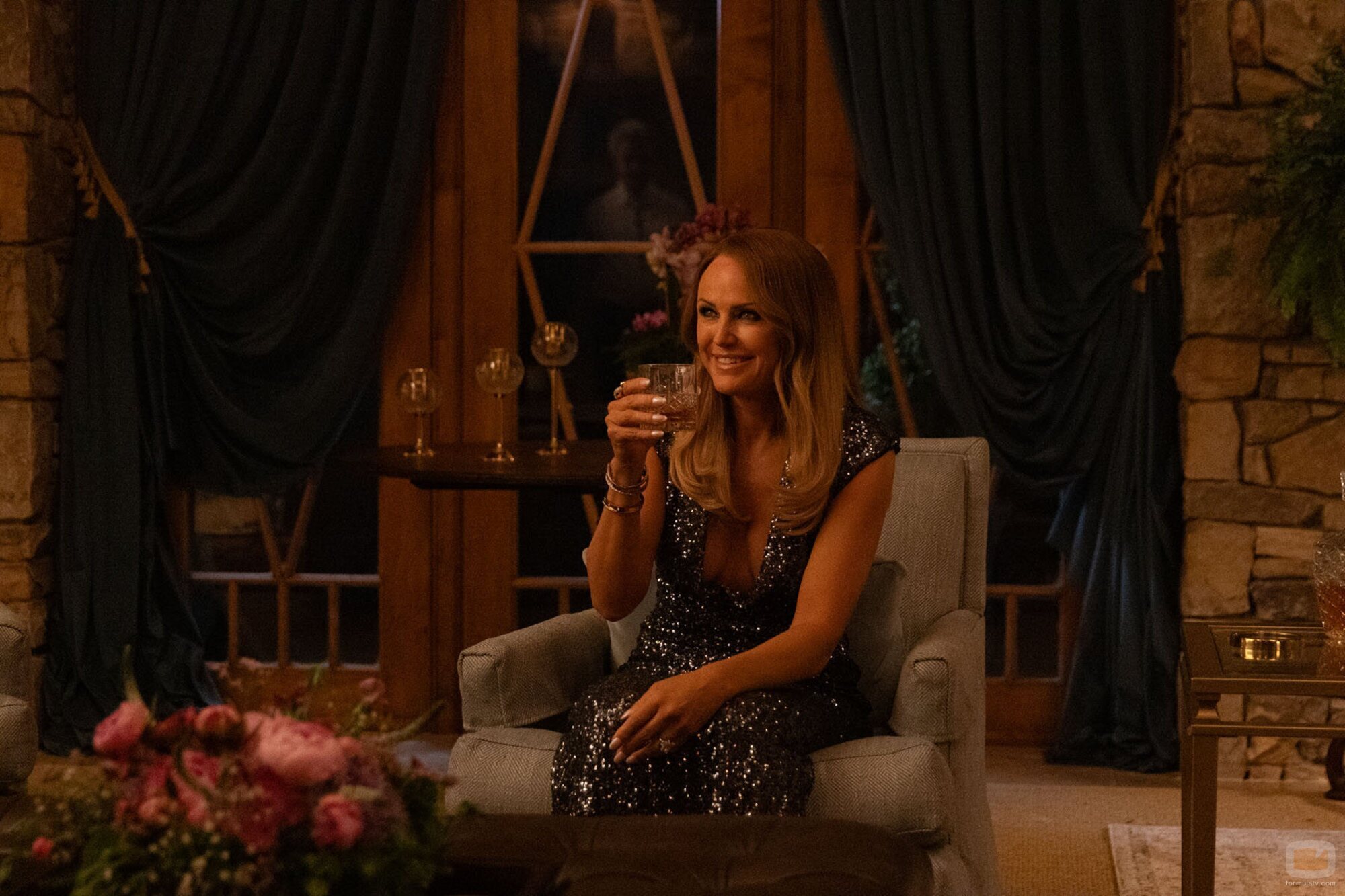 Malin Akerman en Capítulo 8 titulado 'La decisión de Sophie' de 'Las esposas cazadoras'