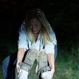 Brittany Snow en 1x08 titulado 'La decisión de Sophie' de 'Las esposas cazadoras'