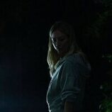 Brittany Snow en Capítulo 8 titulado 'La decisión de Sophie' de 'Las esposas cazadoras'