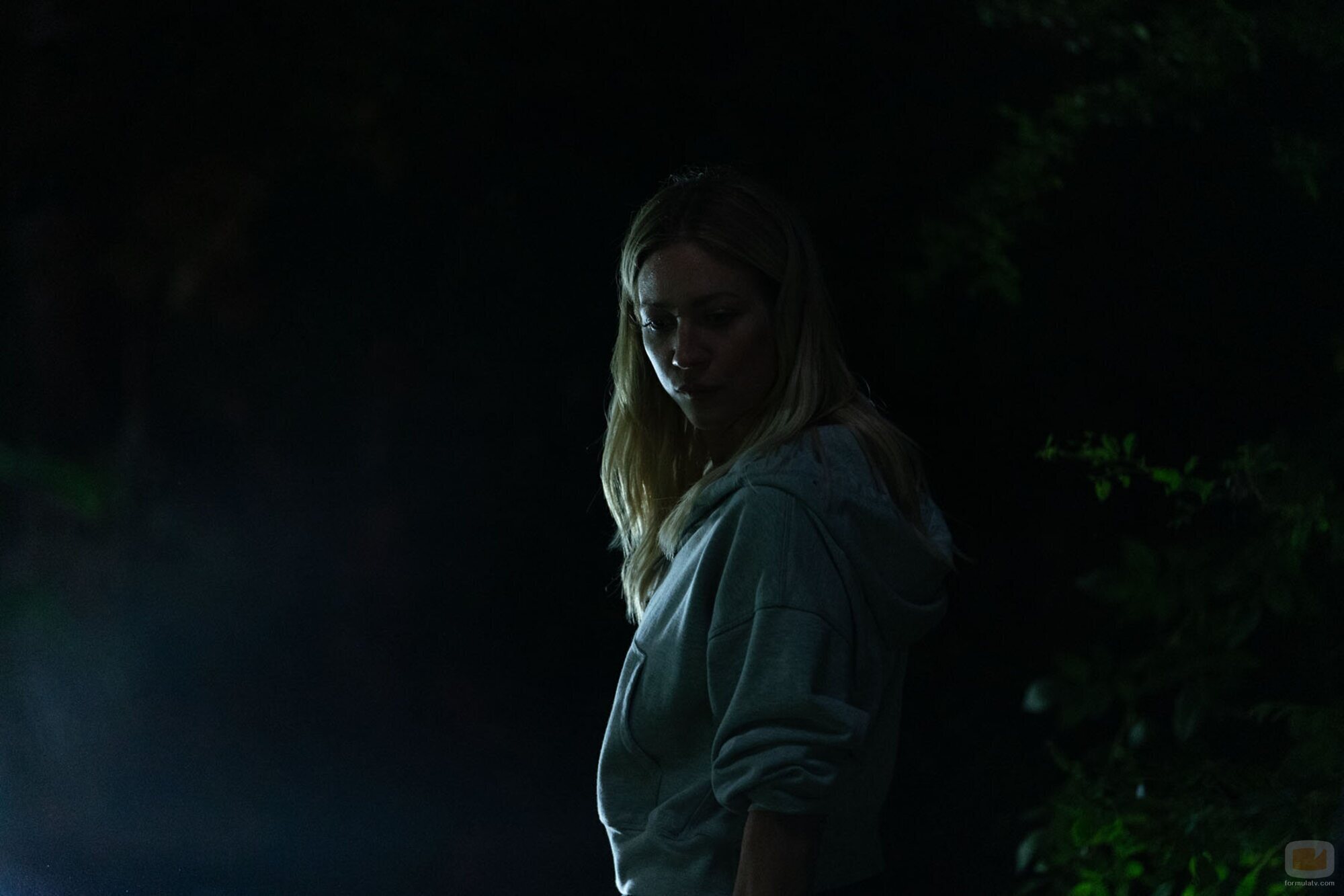 Brittany Snow en Capítulo 8 titulado 'La decisión de Sophie' de 'Las esposas cazadoras'