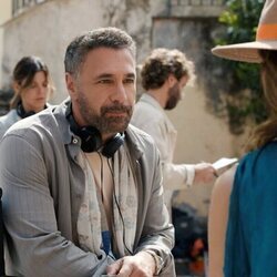 Raoul Bova en 5x03 'Problemas con Intimissimi' de 'Emily en París'