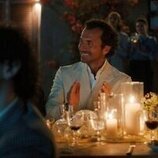 William Abadie en Capítulo 4 titulado 'Roma ha caído' de 'Emily en París'