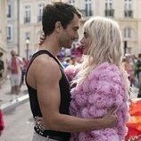 Lily Collins y Eugenio Franceschini en 5x07 titulado 'Segundas oportunidades' de 'Emily en París'