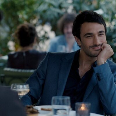 Eugenio Franceschini en el 5x07 de 'Emily in Paris'